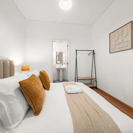 Vendégház 1d- Your Gateway To Lisbon, Walkable Streets, Local Flavours And Life *