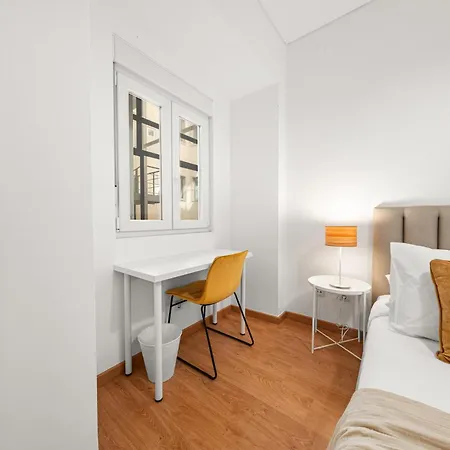 Vendégház 1d- Your Gateway To Lisbon, Walkable Streets, Local Flavours And Life