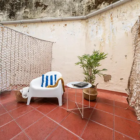 Vendégház 1d- Your Gateway To Lisbon, Walkable Streets, Local Flavours And Life Lisboa